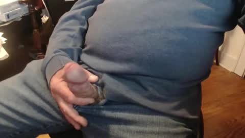 Snapshot of scottbearfun chatting on 03.11.25 scottbearfun online show from 03.11.25