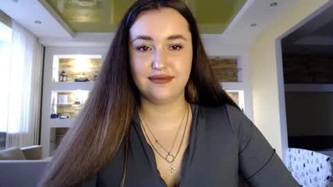 Snapshot of sea_cocktail chatting on 12.24.24 Elizabeth  online show from 12.24.24