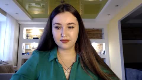 Snapshot of sea_cocktail chatting on 12.28.24 Elizabeth  online show from 12.28.24