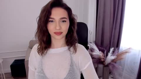 Snapshot of seaebreeze chatting on 01.29.25 Kate online show from 01.29.25