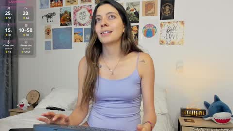 Snapshot of seahotseason chatting on 01.10.25 Aria Independent model online show from 01.10.25