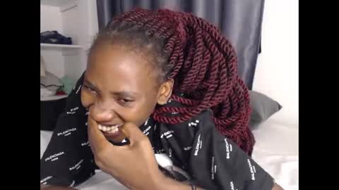 Snapshot of sebatrishaa chatting on 09.19.25 sebatrishaa online show from 09.19.25