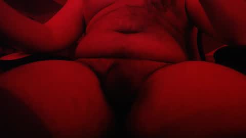 Snapshot of sebiche_ma_biche chatting on 03.11.25 Apple online show from 03.11.25