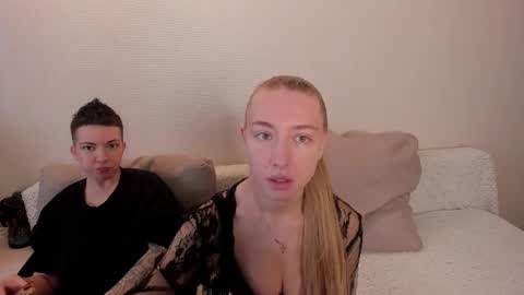 Amanda and  pair in a real life we love each other but can play with you online show from 10.15.25