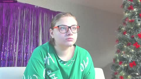 Snapshot of seductive_she_wolf chatting on 12.29.24 seductive_she_wolf online show from 12.29.24