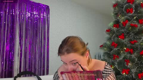 Snapshot of seductive_she_wolf chatting on 12.30.24 seductive_she_wolf online show from 12.30.24
