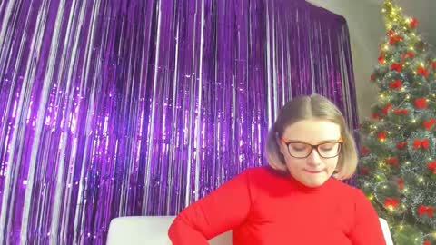Snapshot of seductive_she_wolf chatting on 01.10.25 seductive_she_wolf online show from 01.10.25