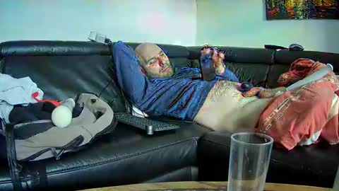 Snapshot of seeebi chatting on 12.22.24 Sebastian online show from 12.22.24