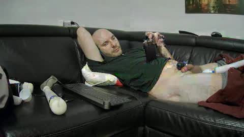 Snapshot of seeebi chatting on 01.08.25 Sebastian online show from 01.08.25