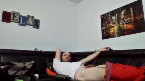 Snapshot of seeebi chatting on 09.17.25 Sebastian online show from 09.17.25