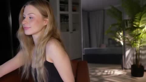 Snapshot of seeunexttime chatting on 02.24.25 Jess online show from 02.24.25