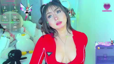 Snapshot of sele_star chatting on 01.24.25 Selena online show from 01.24.25