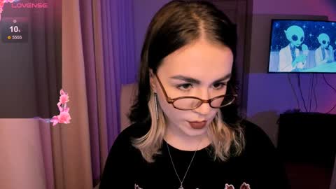 Snapshot of selectrra chatting on 12.11.24 selectrra online show from 12.11.24