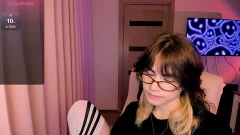 Snapshot of selectrra chatting on 01.23.25 selectrra online show from 01.23.25