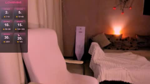 Snapshot of selectrra chatting on 09.23.25 selectrra online show from 09.23.25