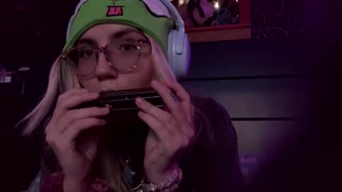 Snapshot of selenebaby chatting on 02.15.25 Selene online show from 02.15.25