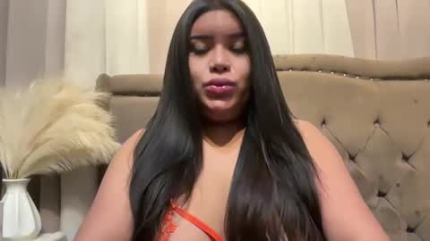 Kyla Yung online show from 12.12.24