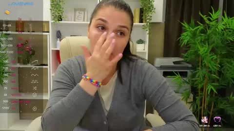 Snapshot of selinesole_ chatting on 03.11.25 Seline online show from 03.11.25