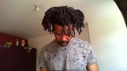 Snapshot of semental24cm chatting on 11.12.25 semental24cm online show from 11.12.25