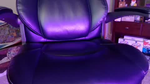 Snapshot of senorgrower chatting on 10.07.25 Mr. Watch Me Grow online show from 10.07.25