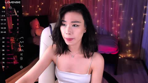 Snapshot of sensualily chatting on 12.29.24 Kiki online show from 12.29.24