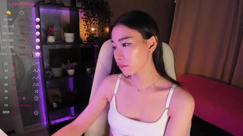 Snapshot of sensualily chatting on 09.16.25 Kiki online show from 09.16.25