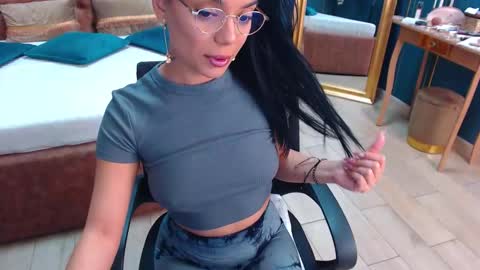 Serena online show from 10.11.25