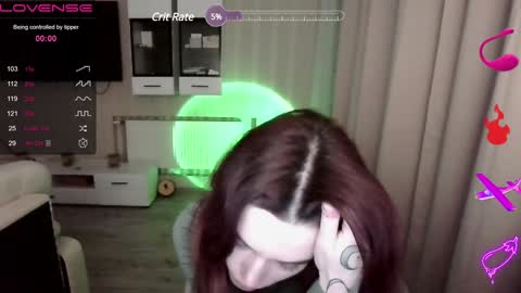 Snapshot of serenamilss chatting on 01.12.25 serenamilss online show from 01.12.25