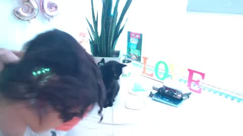 Snapshot of seuctive_woman57 chatting on 09.24.25 samy online show from 09.24.25