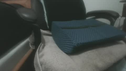 Snapshot of sexfiend4u2 chatting on 03.01.25 sexfiend online show from 03.01.25