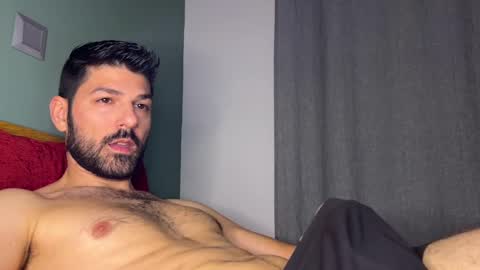 Snapshot of sexfriendch chatting on 02.28.25 Lucenzo  online show from 02.28.25
