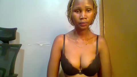 Snapshot of sexie_love chatting on 02.27.25 Nancy online show from 02.27.25