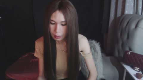 Snapshot of sexiest_asiants chatting on 01.14.25 nicole online show from 01.14.25