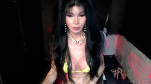 Snapshot of sexiest_asiants chatting on 09.16.25 nicole online show from 09.16.25