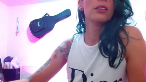 Snapshot of sexmilkdirty chatting on 12.07.24 sexmilkdirty online show from 12.07.24