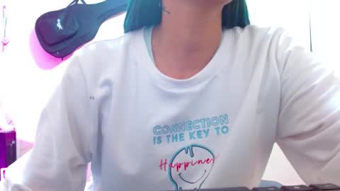 Snapshot of sexmilkdirty chatting on 12.28.24 sexmilkdirty online show from 12.28.24