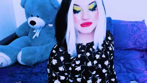 Snapshot of sexxx_queen chatting on 02.17.25 sexxx_queen online show from 02.17.25