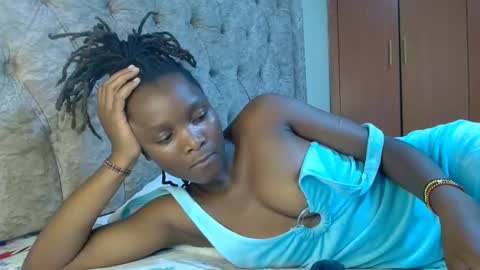 Snapshot of sexxy_santa chatting on 02.09.25 Santa online show from 02.09.25