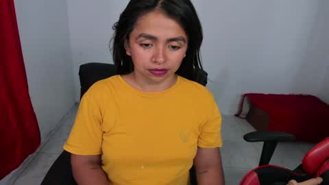 Snapshot of sexxyhot23 chatting on 12.15.24 LINDA online show from 12.15.24