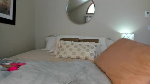 Snapshot of sexxylaurab chatting on 01.27.25 Sexxy Laura online show from 01.27.25