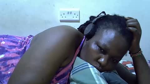 Snapshot of sexy_ebony254 chatting on 10.14.25 sexy_ebony254 online show from 10.14.25