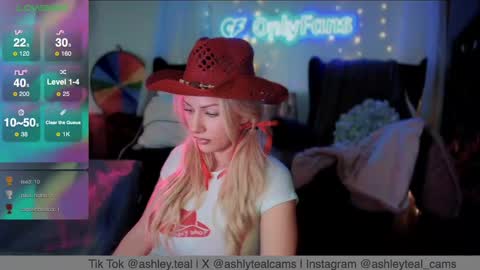 Snapshot of sexyashley_21 chatting on 02.24.25 Ashley Teal online show from 02.24.25