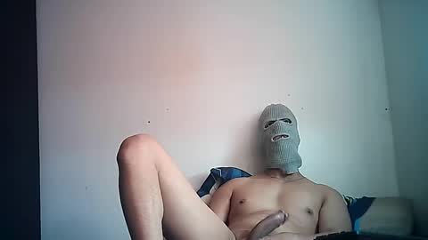 Snapshot of sexyatrevidoo chatting on 12.29.24 SesyMen online show from 12.29.24