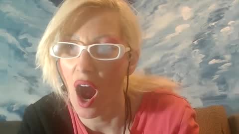 Snapshot of sexyeni chatting on 12.18.24 ENI pvt moan your name WHEN I M NOT online you tell me in SNAPCHAT deal yes add me... FREE TWITTER magiconline101...... online show from 12.18.24