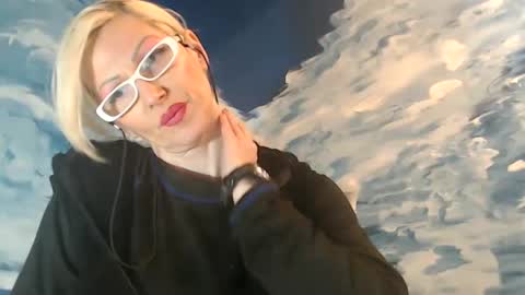 Snapshot of sexyeni chatting on 12.28.24 ENI pvt moan your name WHEN I M NOT online you tell me in SNAPCHAT deal yes add me... FREE TWITTER magiconline101...... online show from 12.28.24