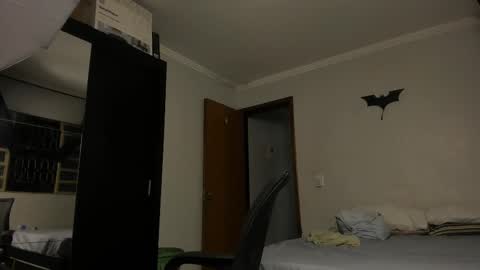 Snapshot of sexyflightz chatting on 03.09.25 chris online show from 03.09.25