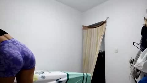 Snapshot of sexygril01 chatting on 10.24.25 sexygril01 online show from 10.24.25