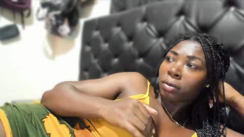 Snapshot of sexyhotblack21 chatting on 12.02.24 hotebony online show from 12.02.24