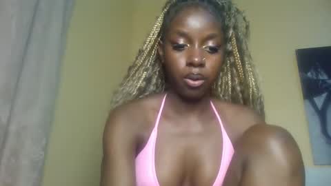 Snapshot of sexykitten200 chatting on 11.18.25 SexyKitty online show from 11.18.25