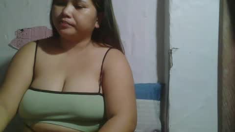 Snapshot of sexykittymom chatting on 02.16.25 sexykittymom online show from 02.16.25
